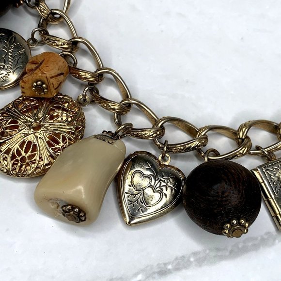 Beth's Addiction Heart Locket Vintage Charm Bracelet - Picture 4 of 7